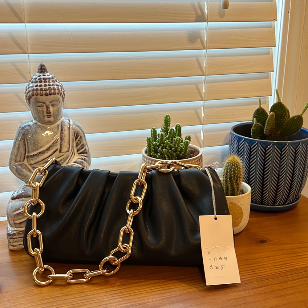 ✨Trendy Gold Chain Purse✨